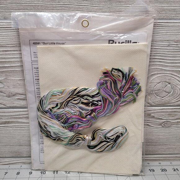 Bucilla Counted Cross-Stitch Kit Our Little House 40581 New Home Personalize Vtg - Picture 4 of 4